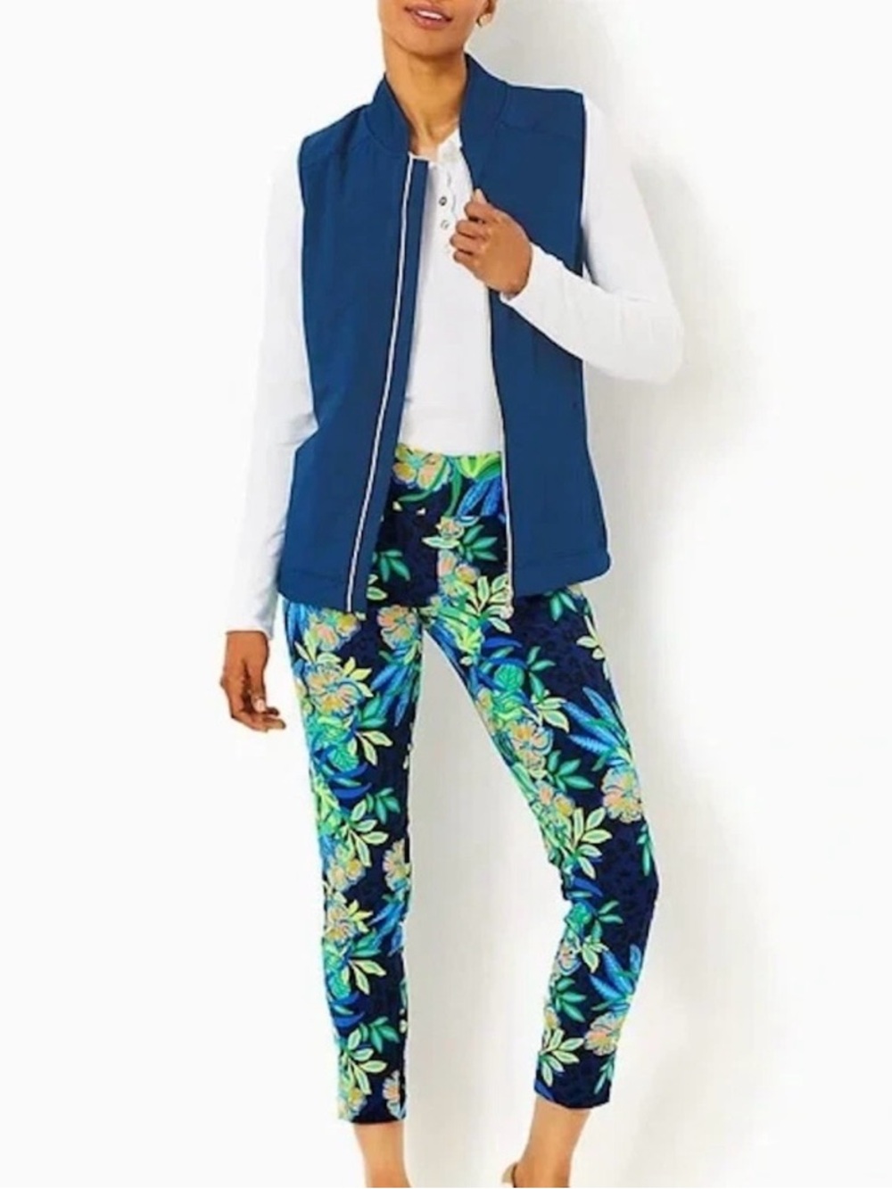 Lilly Pulitzer Kimberline Hybrid Vest “Low tide Navy” Blue NWT size XXS - Picture 2 of 7